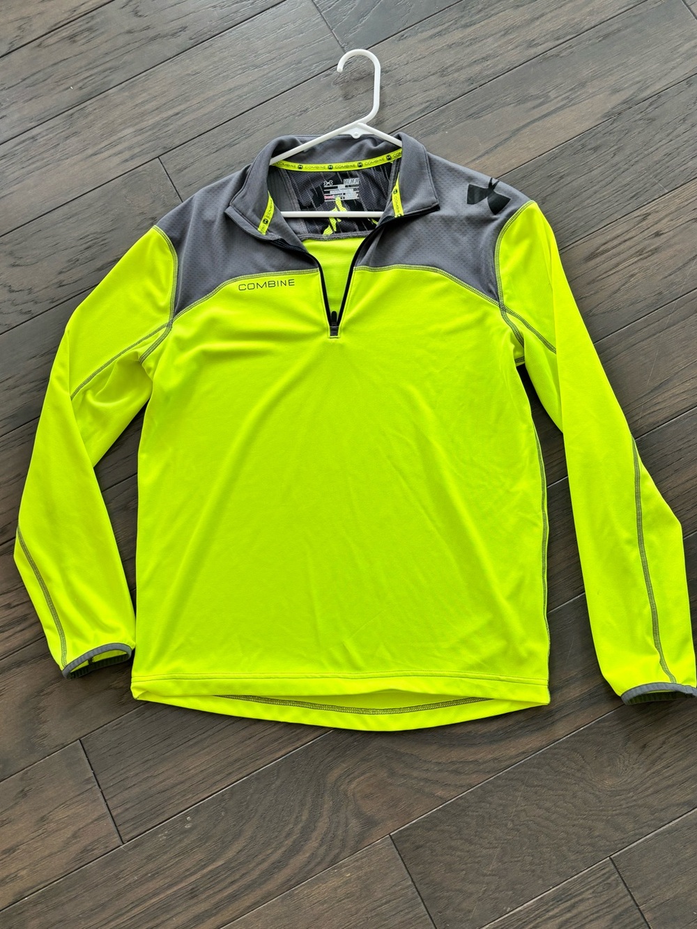 Under Armour Men's Neon Yellow & Gray Lightweight Quarter-Zip Jacket